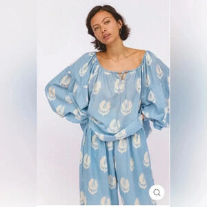 Daughters of India Rita Blouse - size medium like new condition